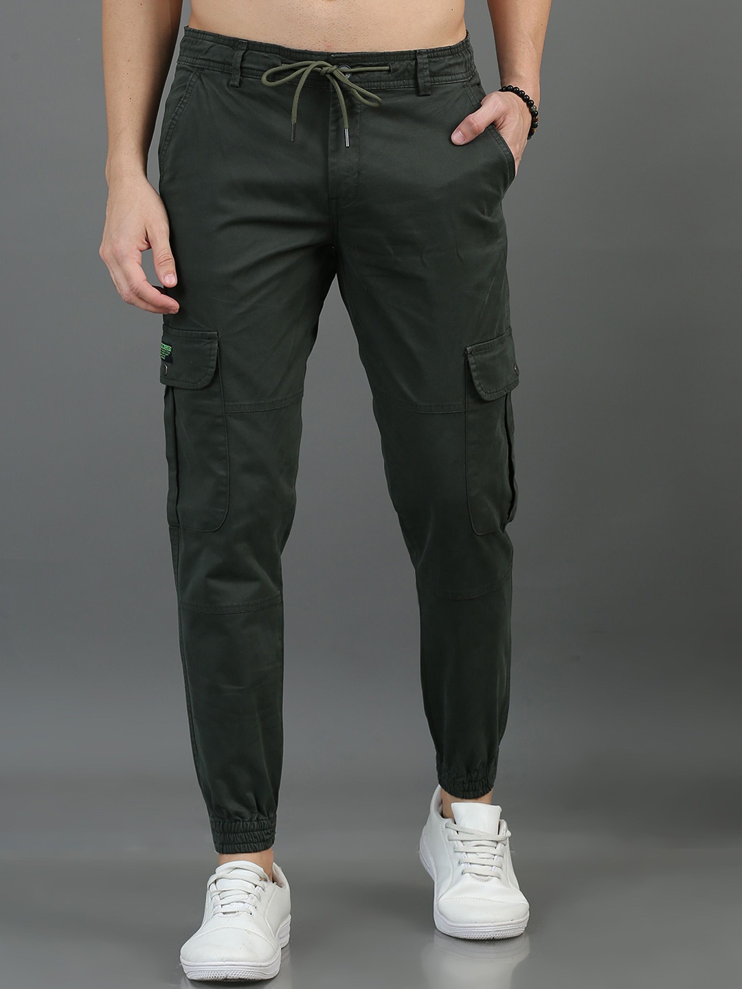 

CARBONN CLOTH Men Regular Fit Joggers Trousers, Green