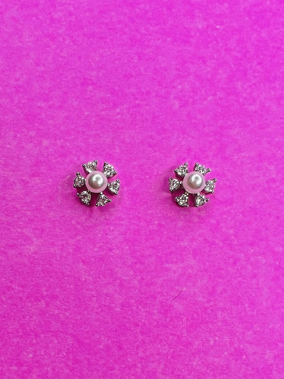 

Arte Jewels Sterling Silver American Diamond Studded Circular Studs