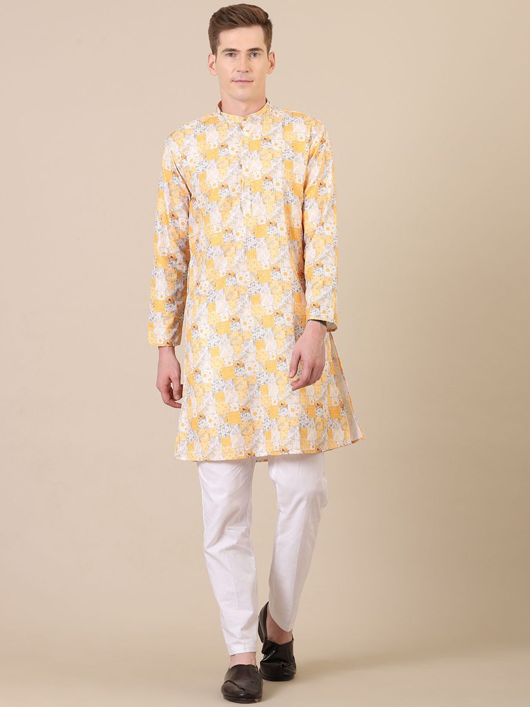 

Stuffie Land Geometric Embroidered Sequinned Pure Cotton Kurta With Pyjama, Yellow