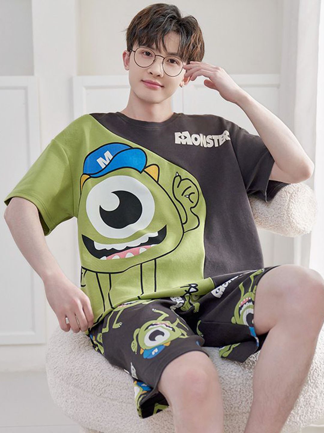 

StyleCast Green & Grey Round Neck Pure Cotton Printed T-shirt With Short