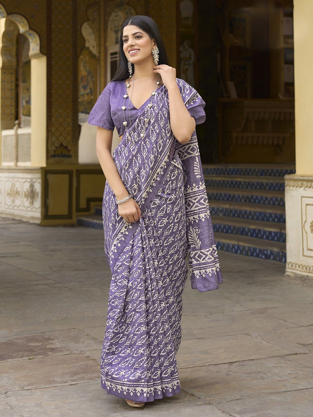 

Stylum Dabu Printed Bhagalpuri Saree with Blouse Piece, Lavender