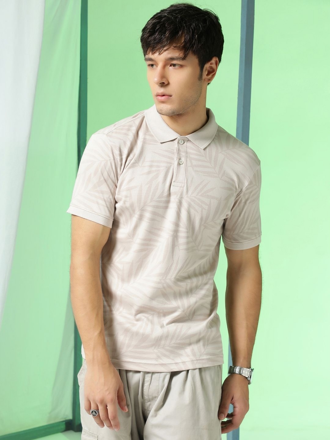 

Markle Moro Men Floral Printed Polo Collar Cotton T-shirt, Beige