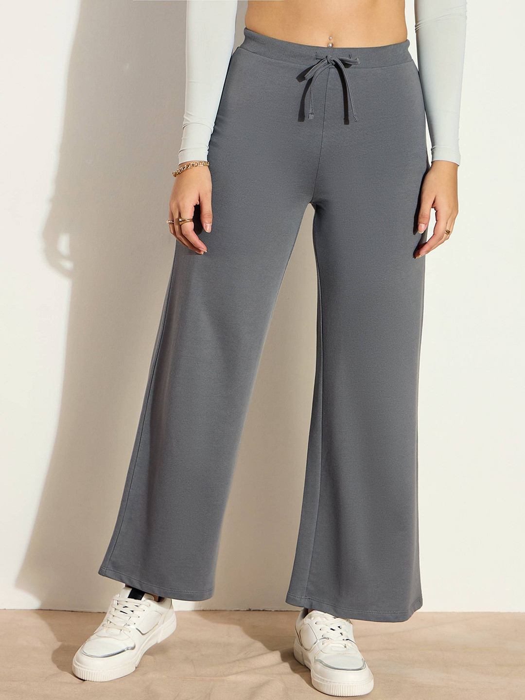 

SASSAFRAS Women Cotton Regular Fit Track Pants, Grey