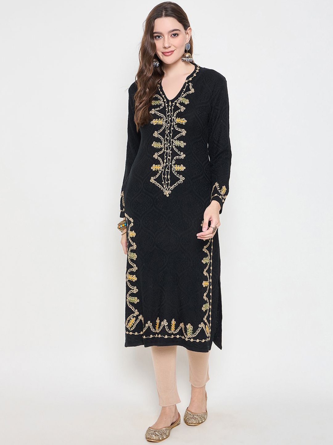 

Zigo Floral Embroidered Thread Work Straight Woollen Kurta, Black