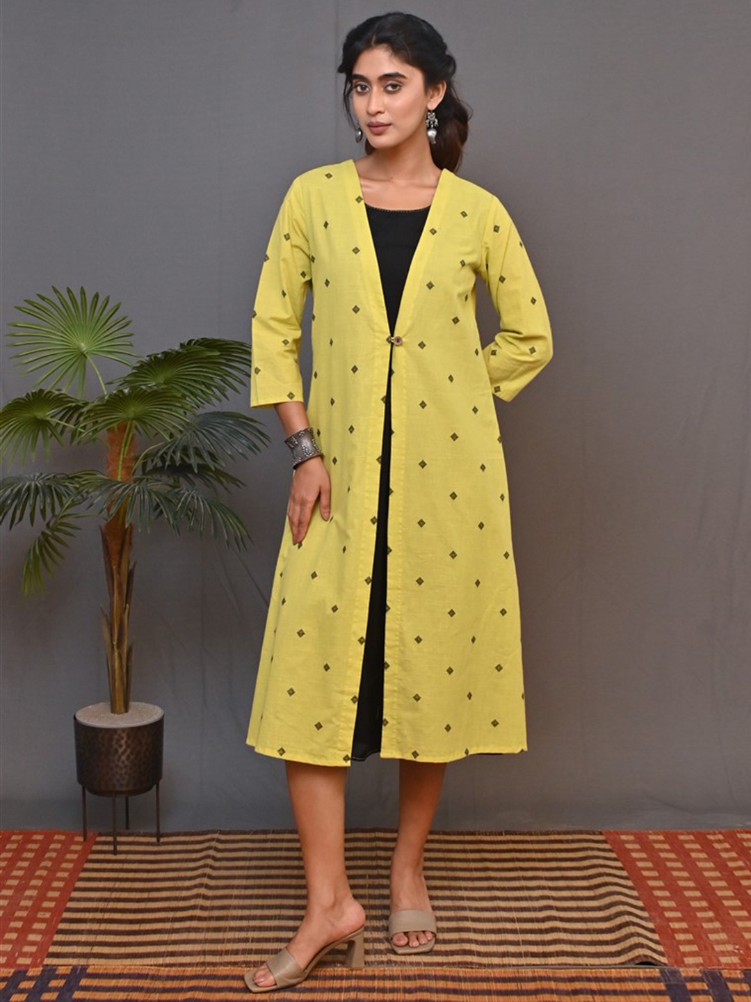 

Earthwear Polka Dot Printed Regular Cotton A-Line Kurta, Lime green