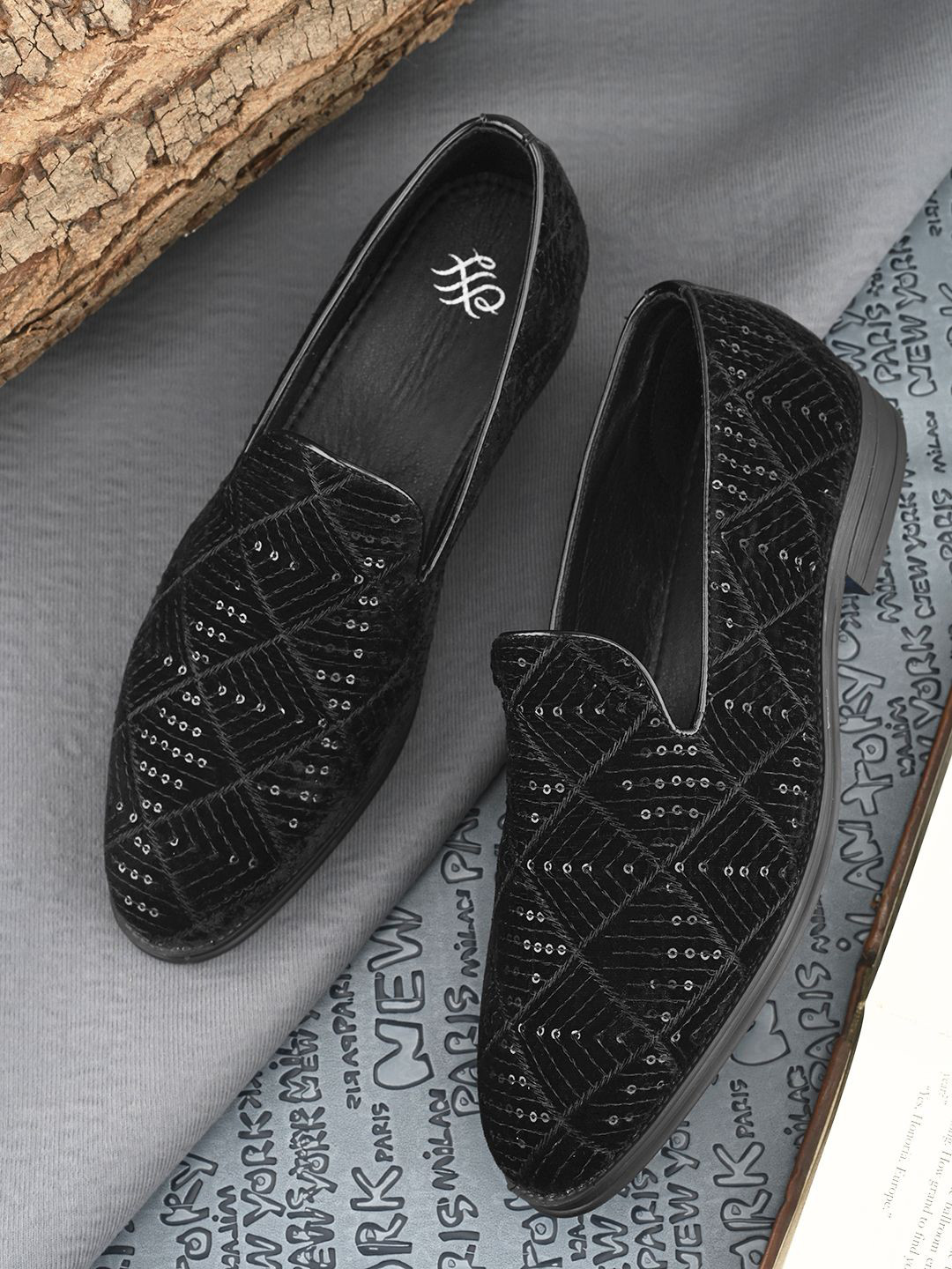 

House of Pataudi Men Lightweight Ethnic - Embellished Slip-On Loafers, Black