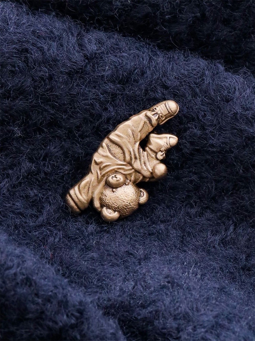 

RAMO Men Twirl & Tumble Bear Brooch, Gold