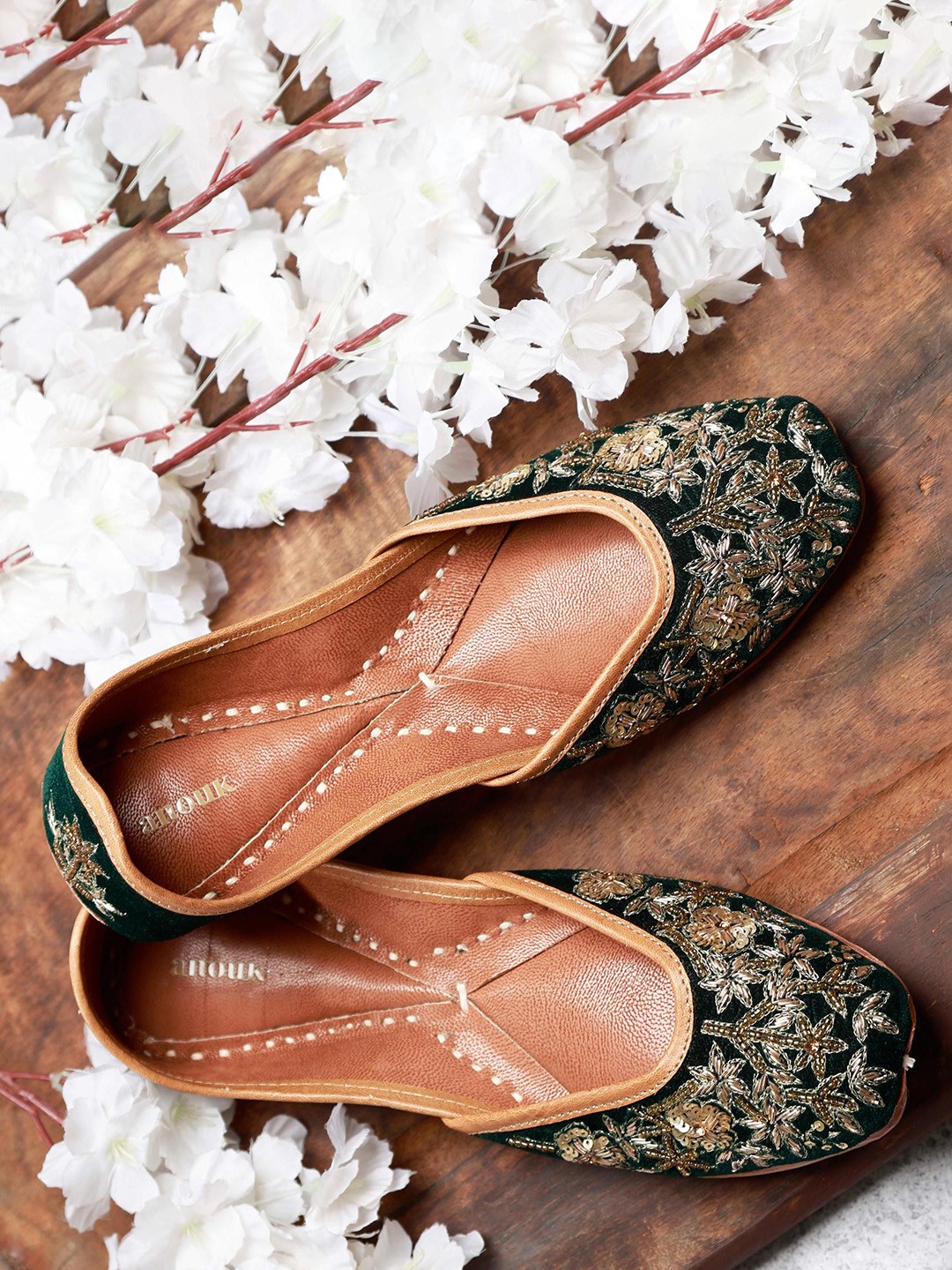 

Anouk Women Embellished Mojaris, Green