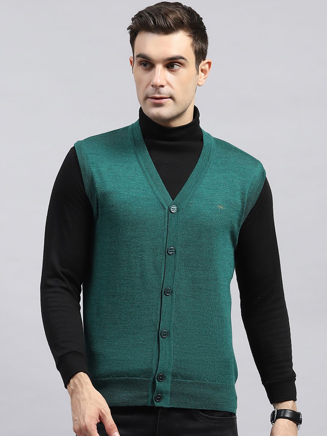 

Monte Carlo Men Woollen Solid Sweater Vest, Green