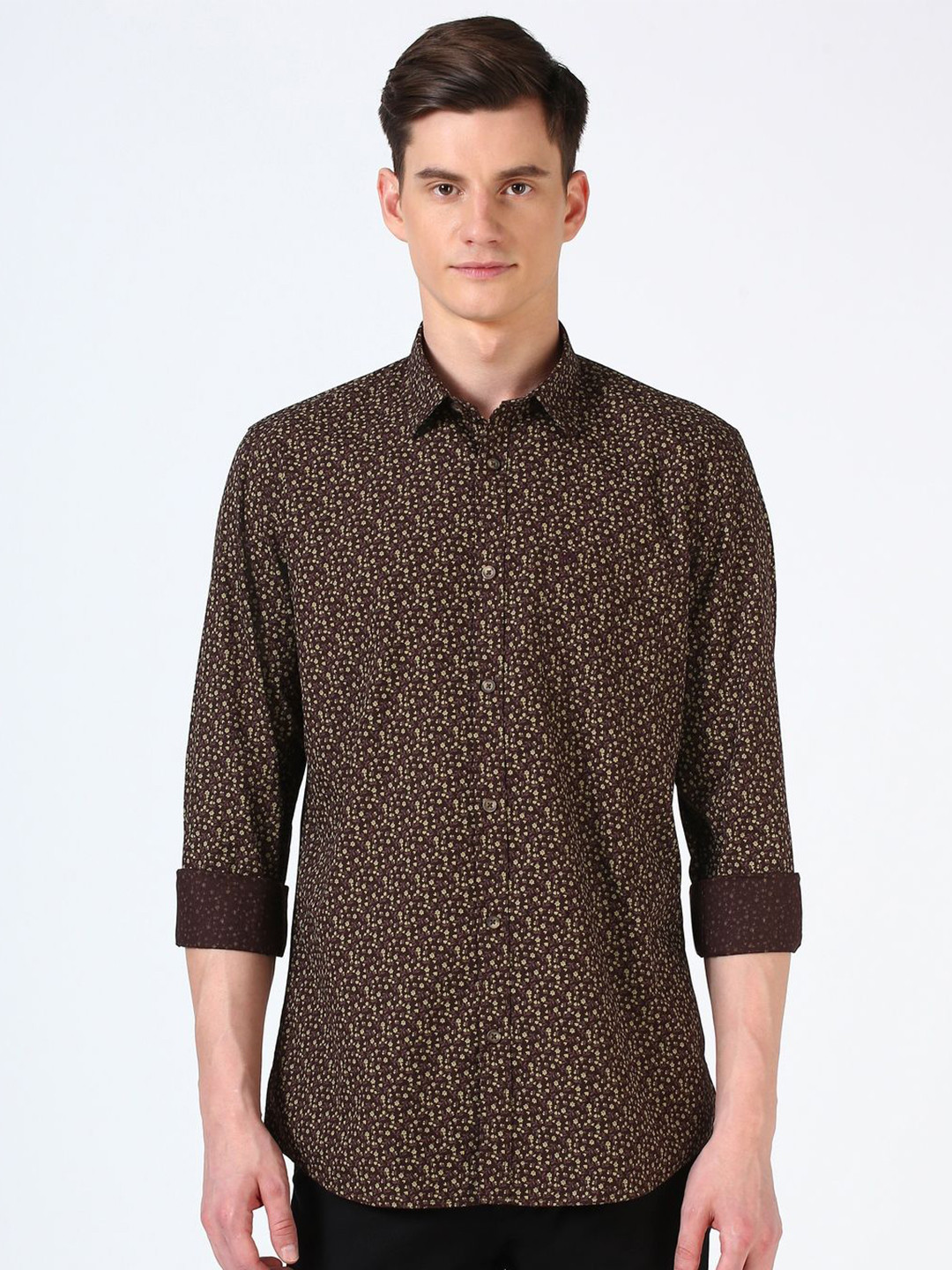 

Peter England Casuals Men Slim Fit Floral Opaque Printed Casual Shirt, Brown