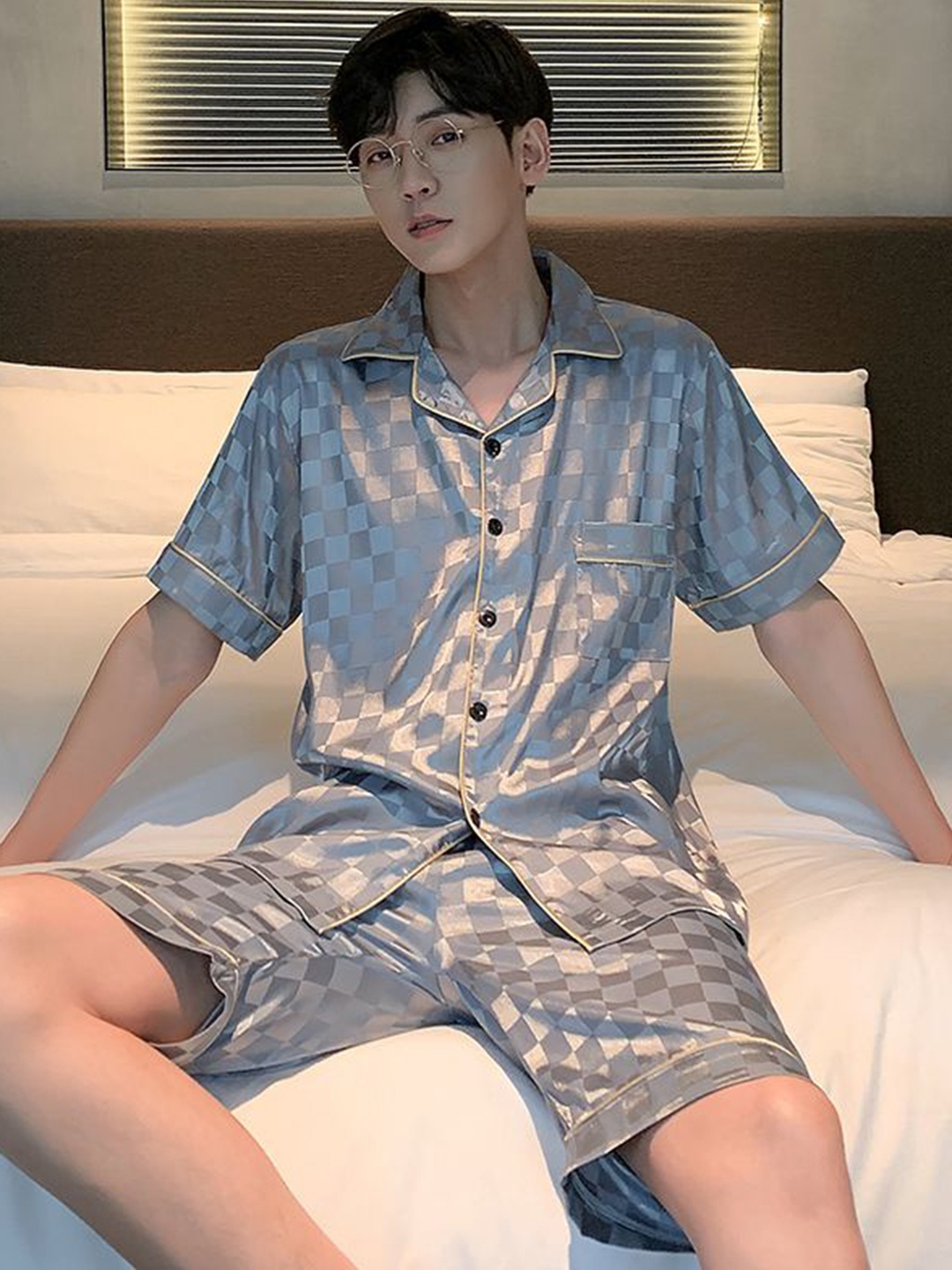 

StyleCast Grey Printed Shirt With Shorts