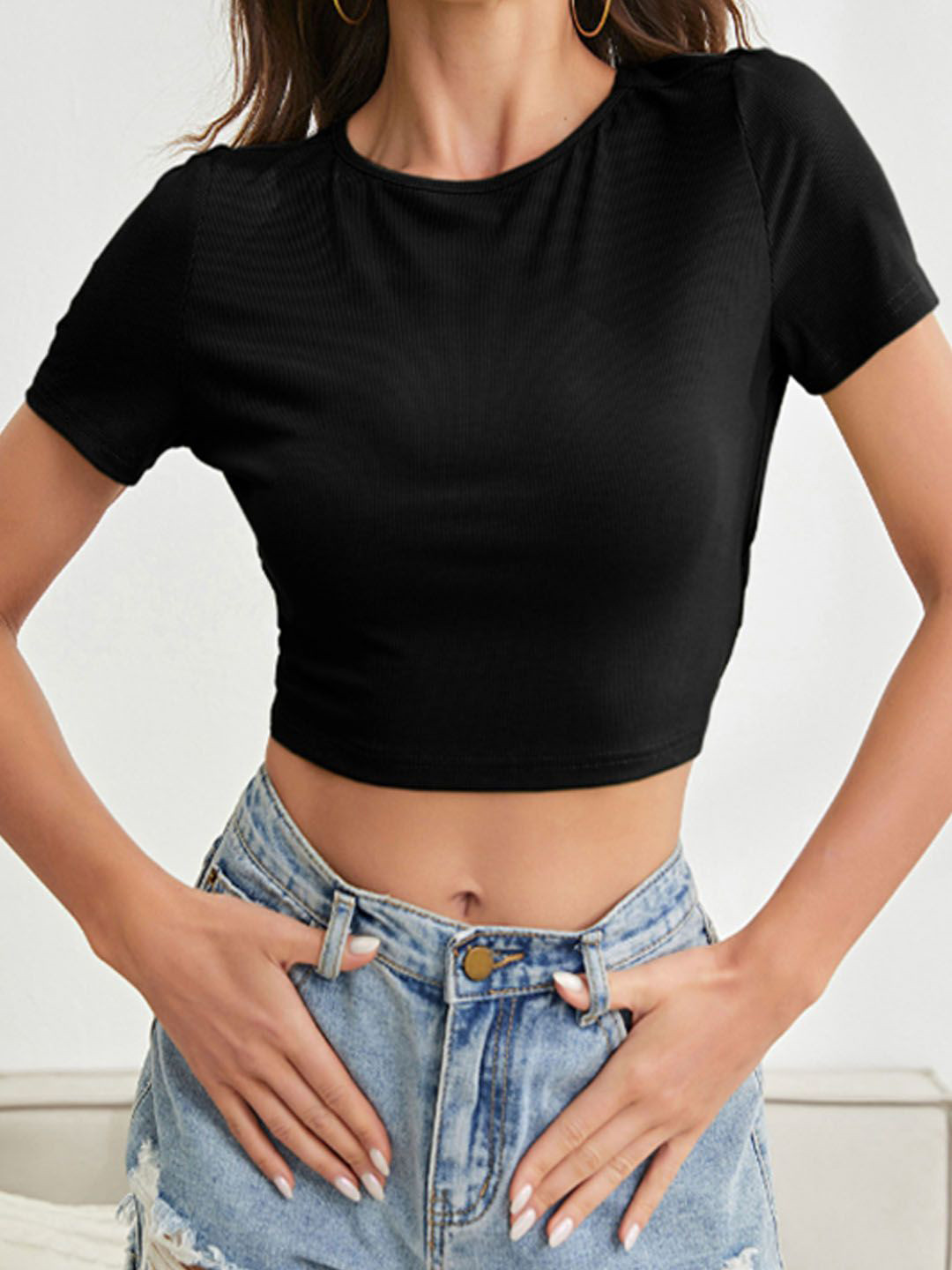 

StyleCast Women Round Neck Short Sleeves Crop Top, Black