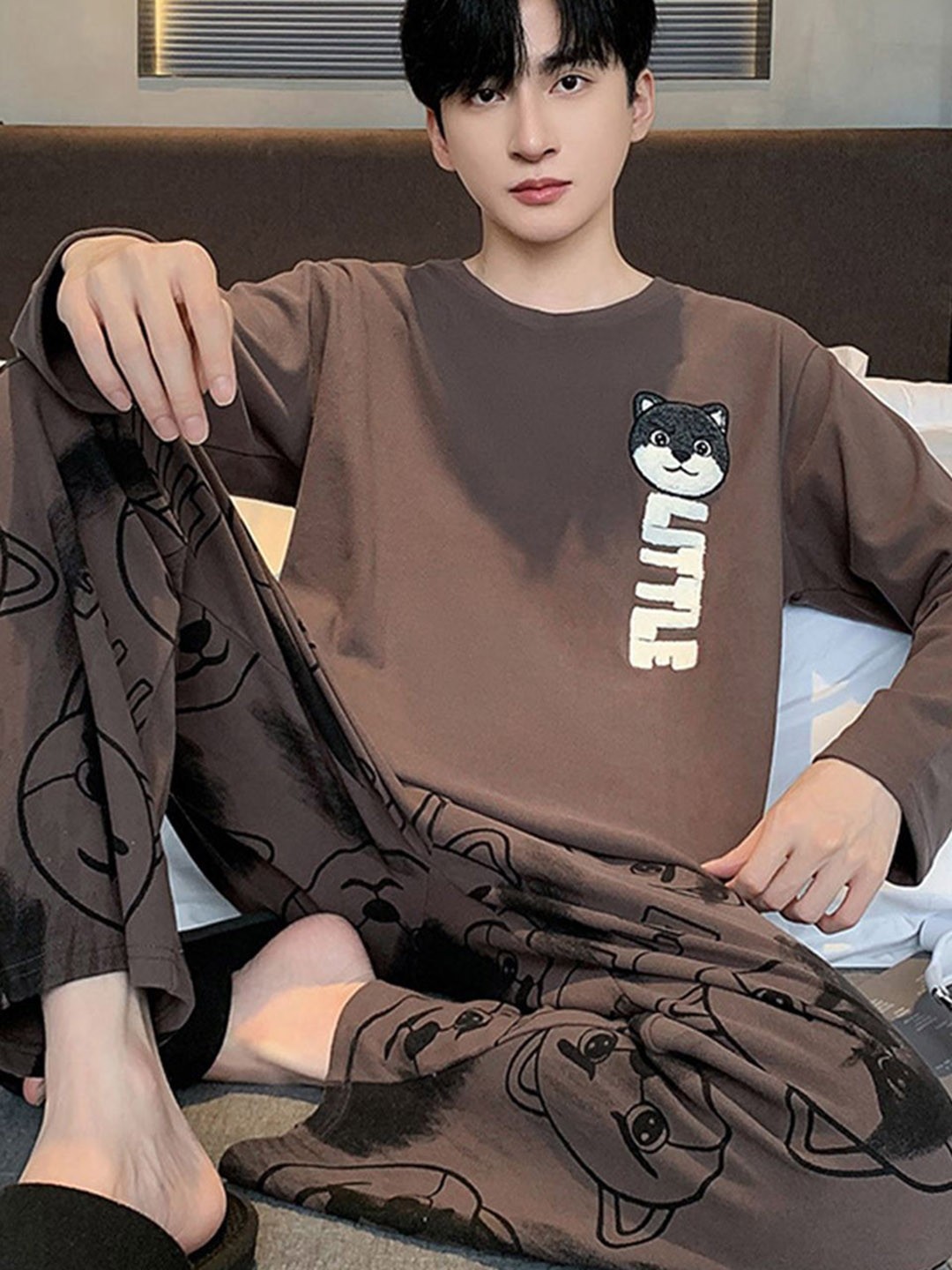 

StyleCast Printed Round Neck Long Sleeves T-Shirt With Pyjama Night Suit, Brown