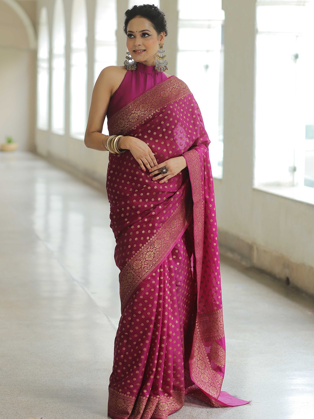 

Banarasee Woven Design Zari Banarasi Saree, Magenta