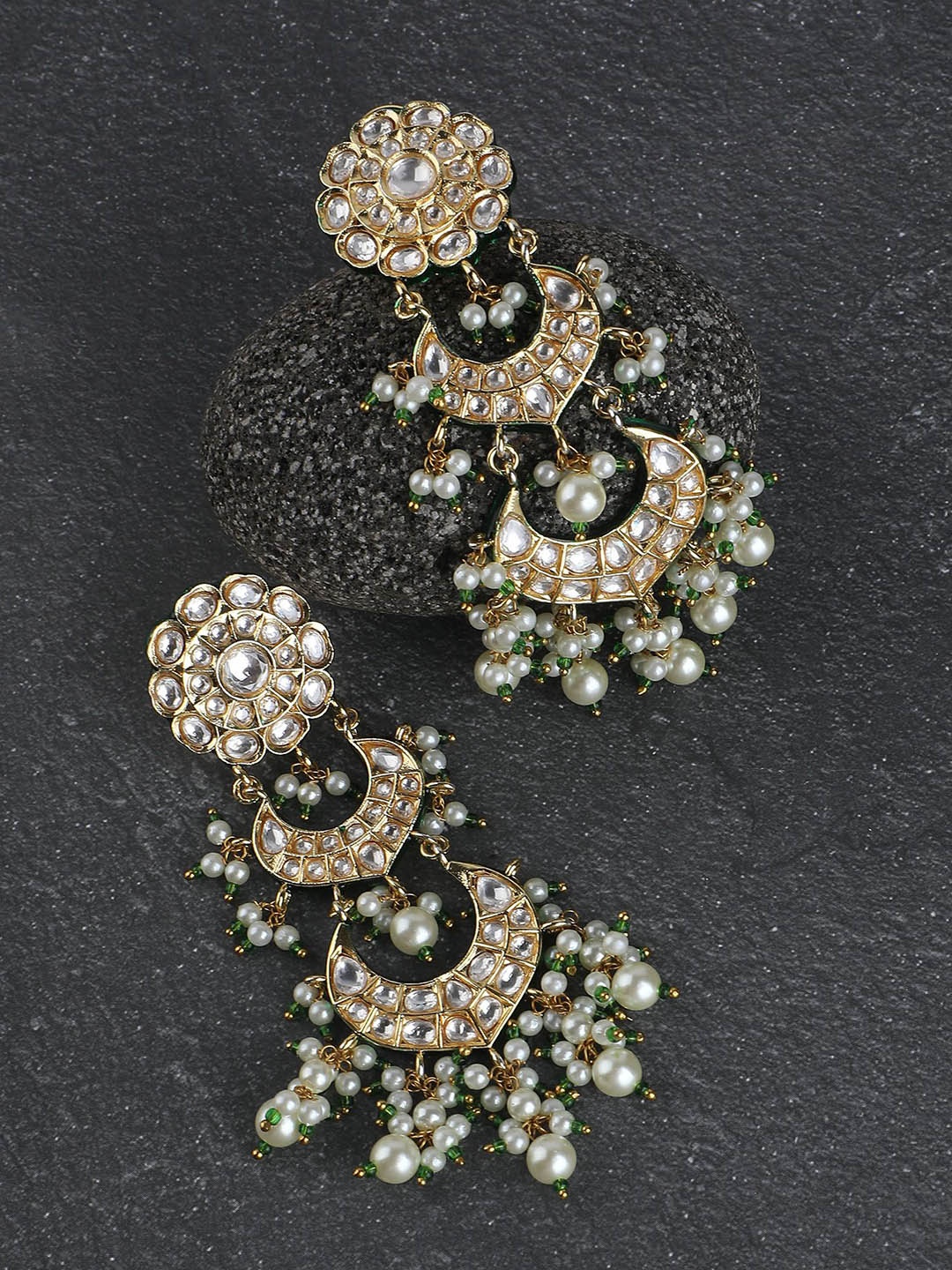 

AURAA TRENDS Gold-Plated Stone Studded & Beaded Chandbalis