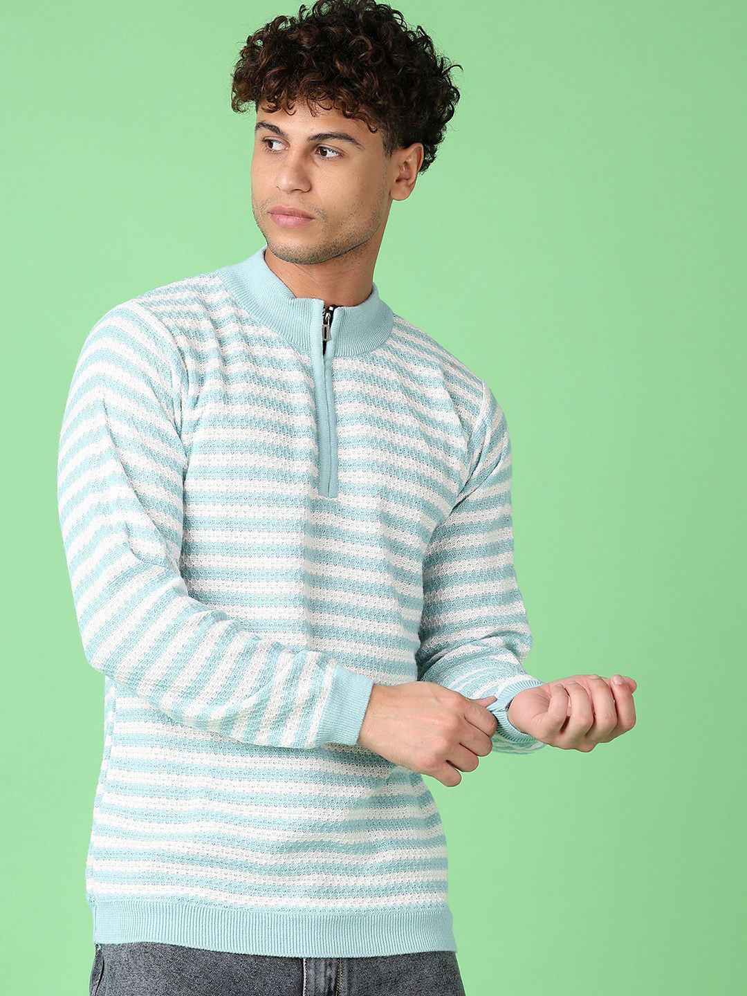 

V-Mart Men Striped Pullover, Sea green