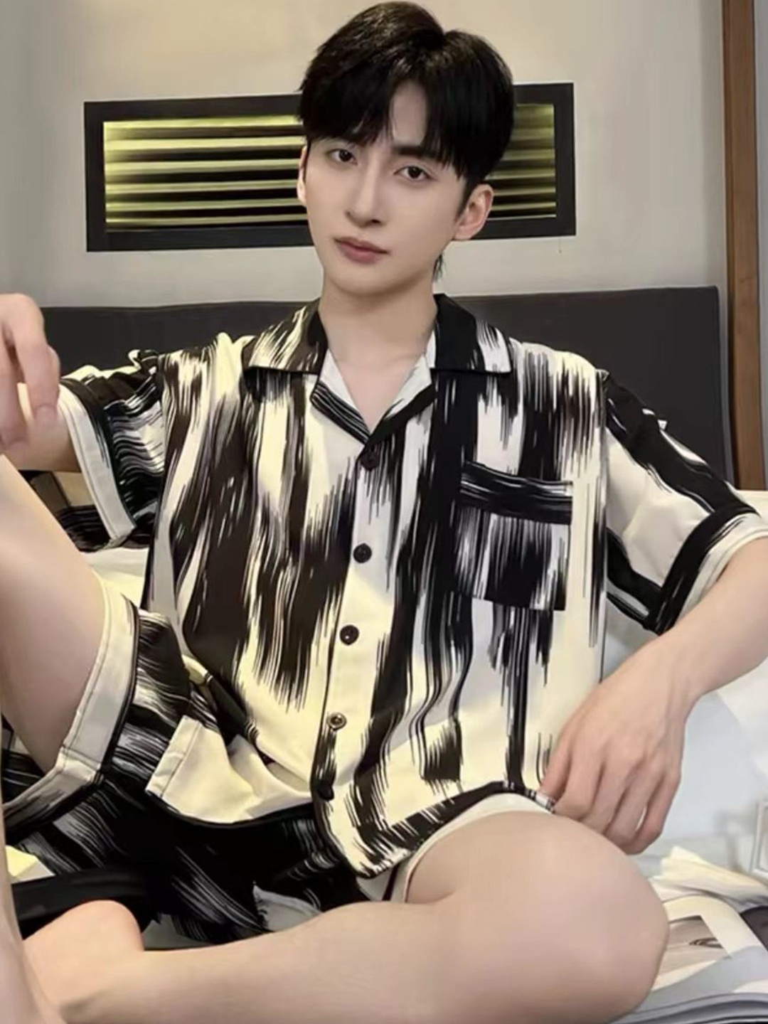 

StyleCast White & Black Abstract Printed Shirt collar Night Suits