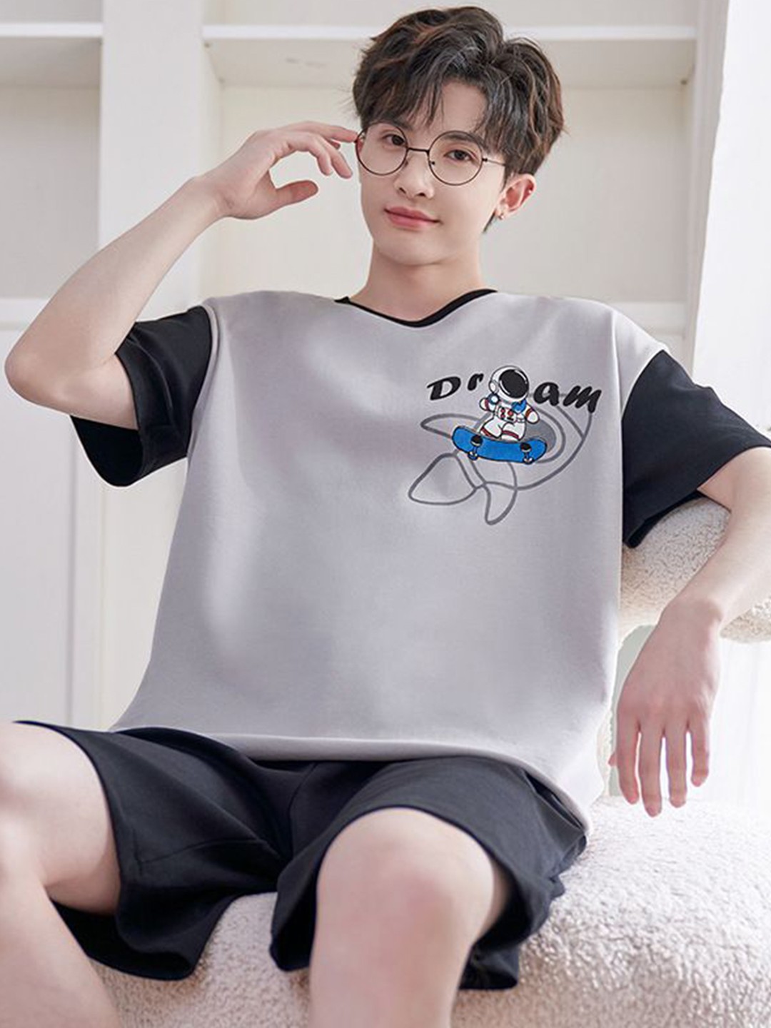 

StyleCast Printed Pure Cotton T-Shirt & Shorts Night Suit, Grey