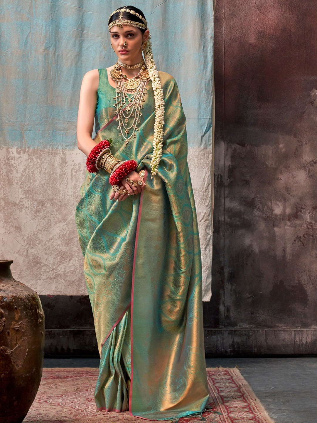 

MAHALASA Woven Design Zari Pure Silk Saree, Green