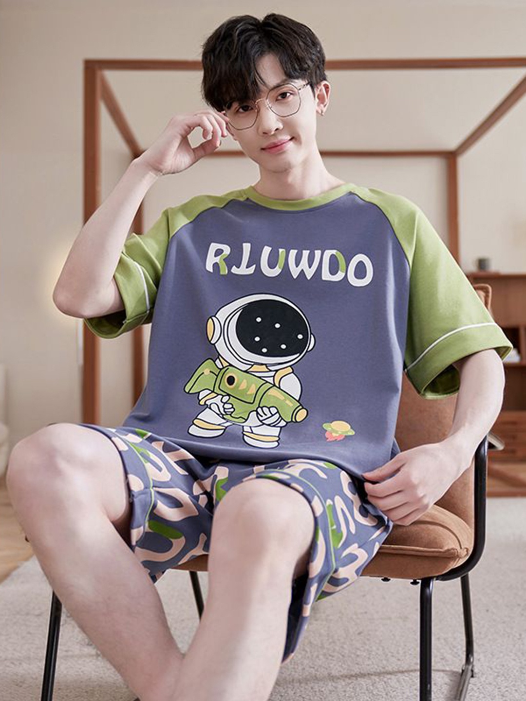 

StyleCast Printed Round Neck Short Sleeves Pure Cotton T-Shirt With Shorts, Green
