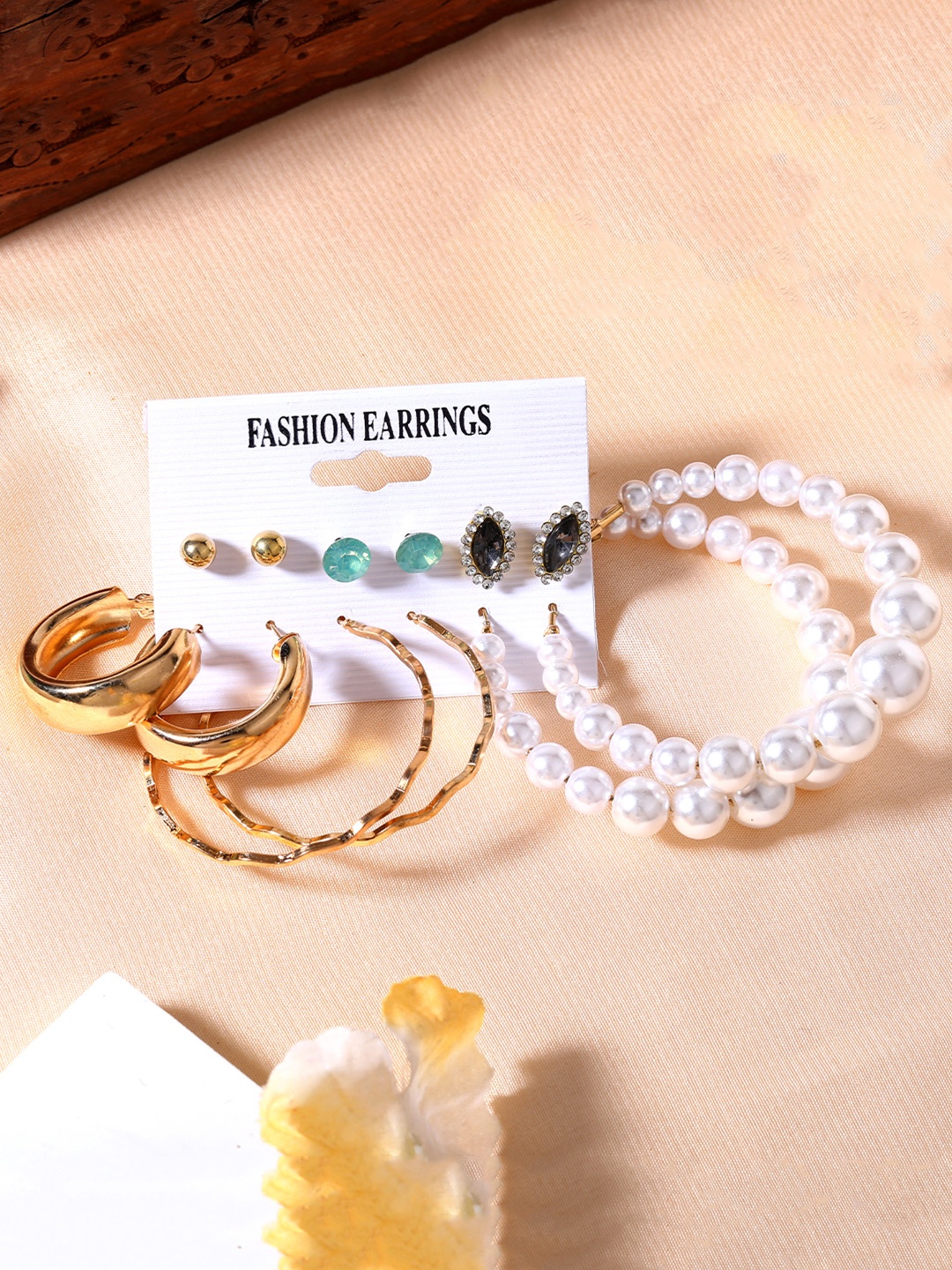 

Estele Geometric Hoop Earrings, White