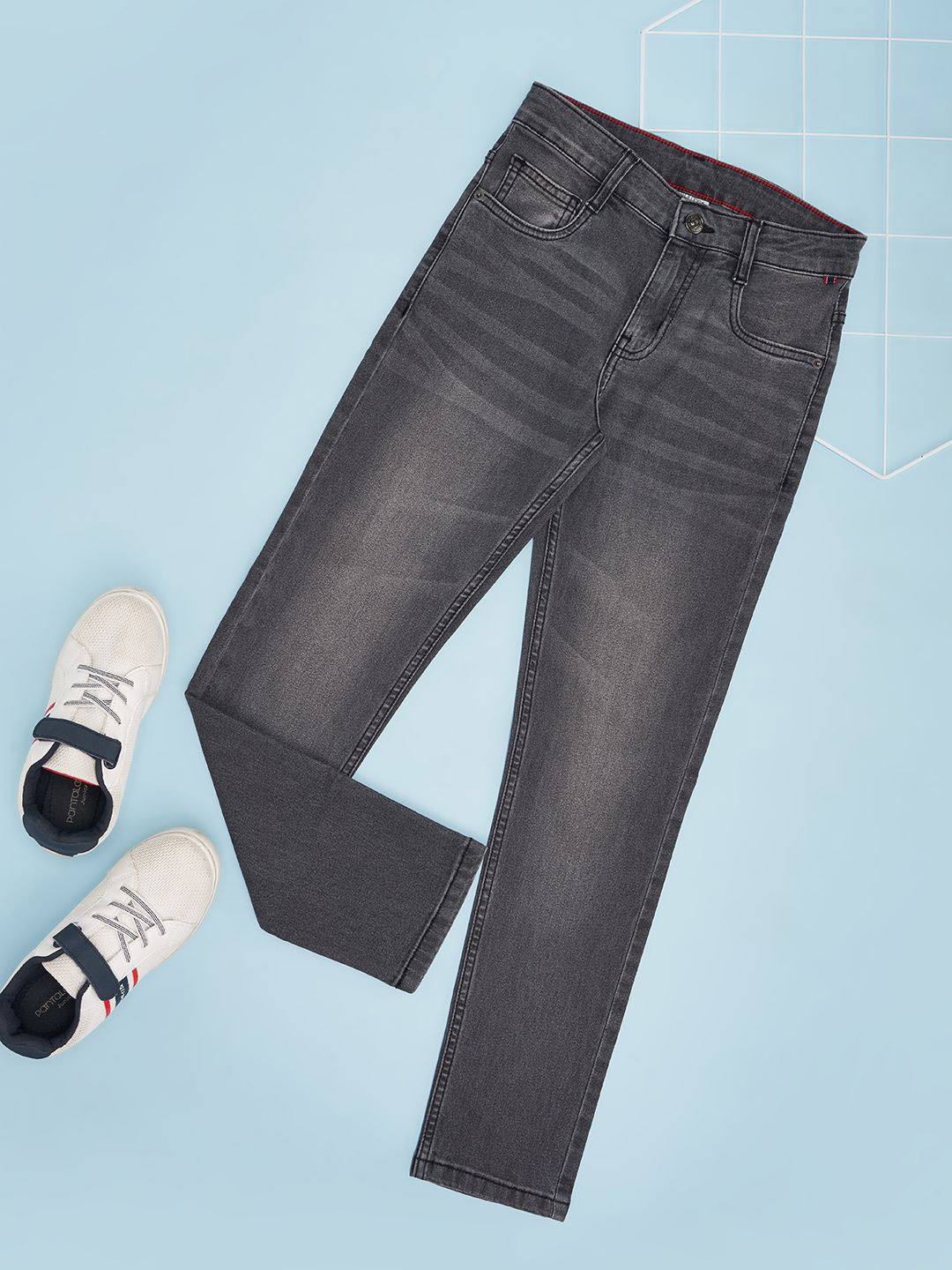 

Pantaloons Junior Boys Slim Fit Heavy Fade Jeans, Grey
