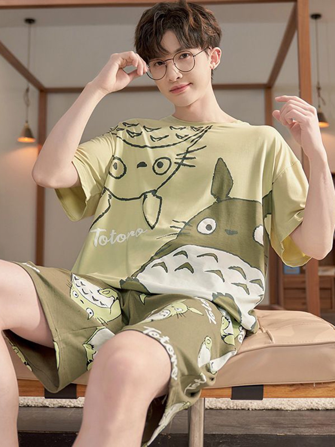 

StyleCast Green Graphic Printed T-shirt With Shorts Night Suit