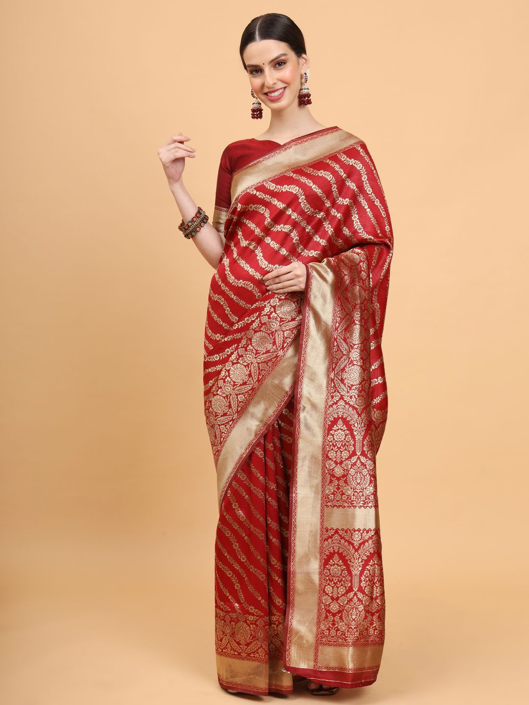 

SHRIMAY Floral Embroidered Heavy Work Banarasi Saree, Maroon