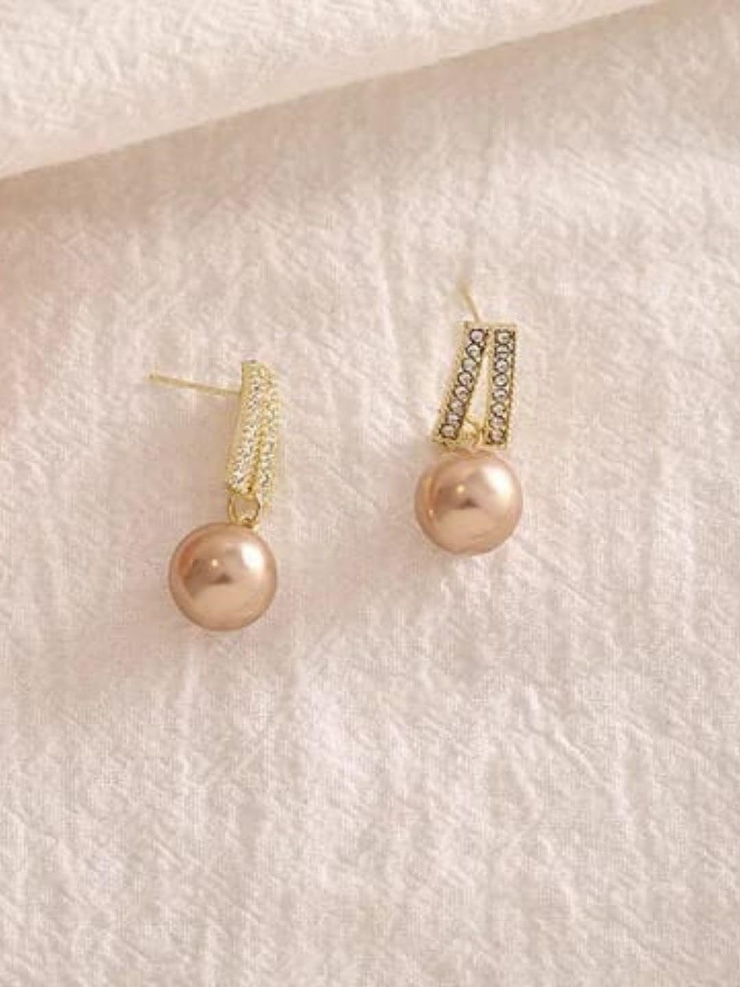 

CareDone Drop Earrings, Rose