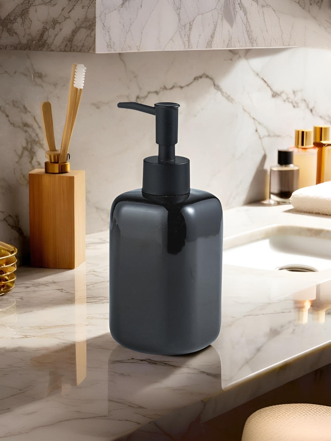 

The Better Home Black Ceramic Glossy Soap Dispenser 300 ml
