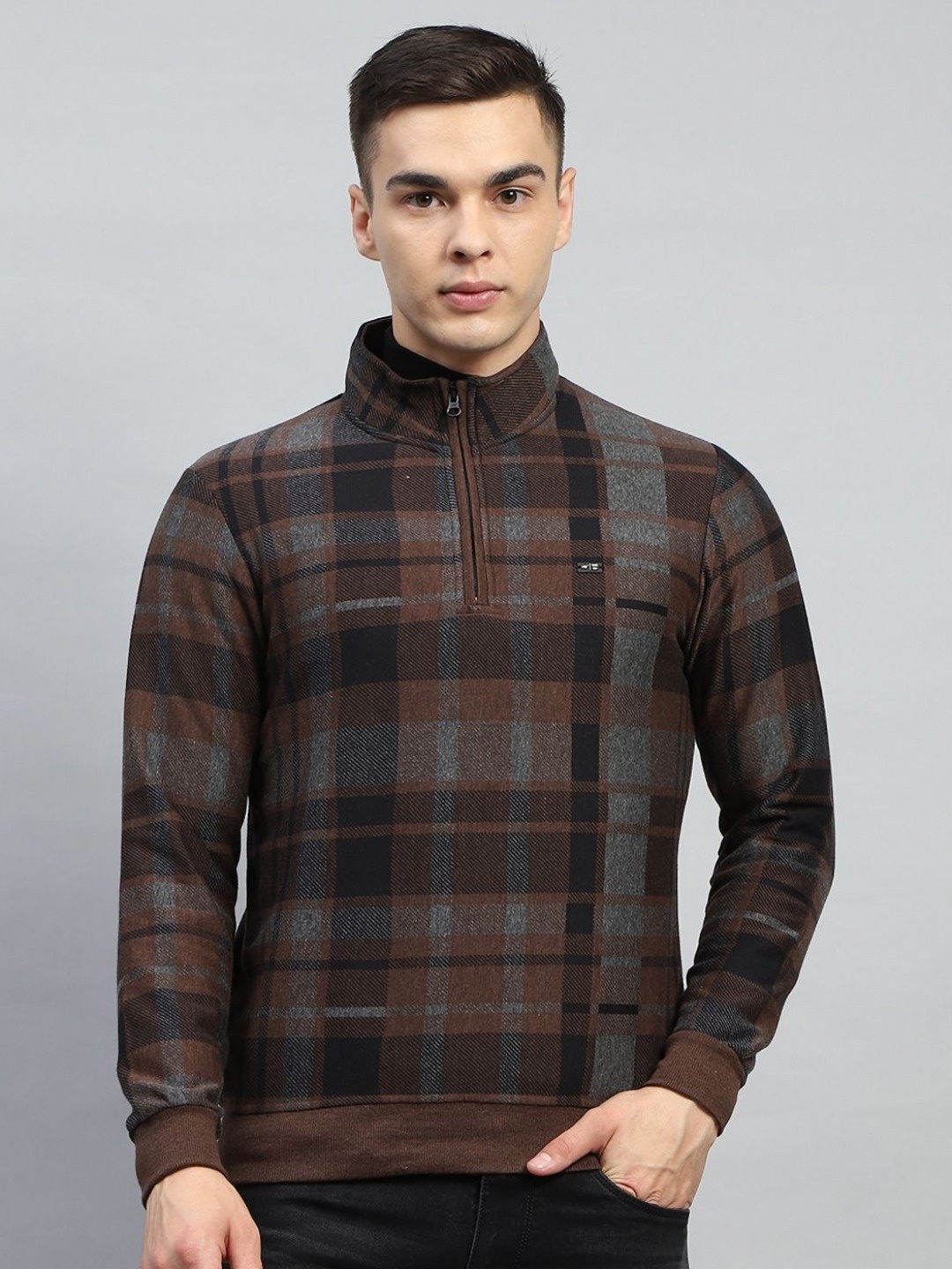 

Monte Carlo Men Checked High Neck Pockets T-shirt, Brown