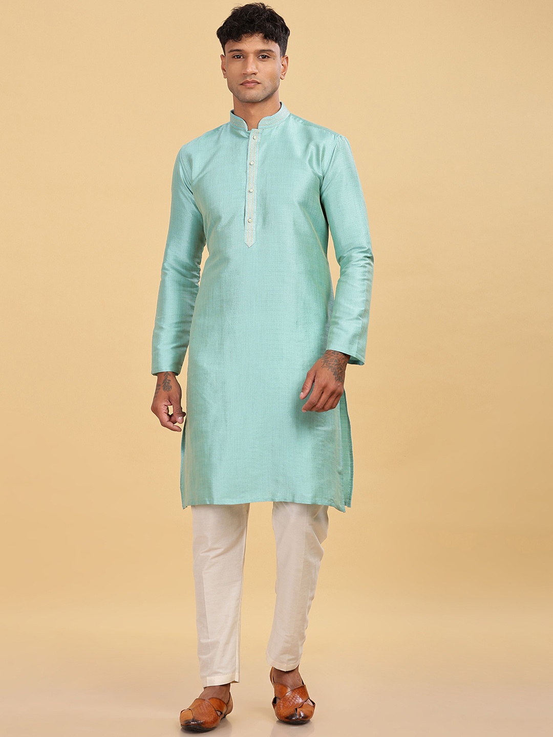 

Anouk Mandarin Collar Regular Cotton Straight Kurta, Blue