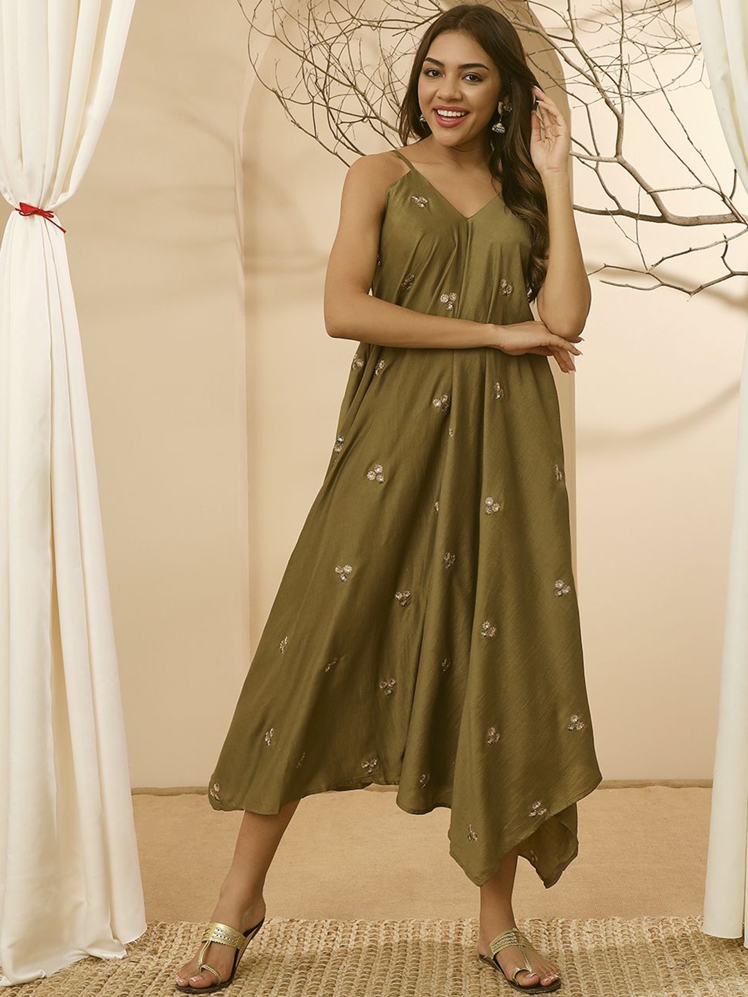 

Stylefables Embroidered V-Neck Jaumpsuit, Green