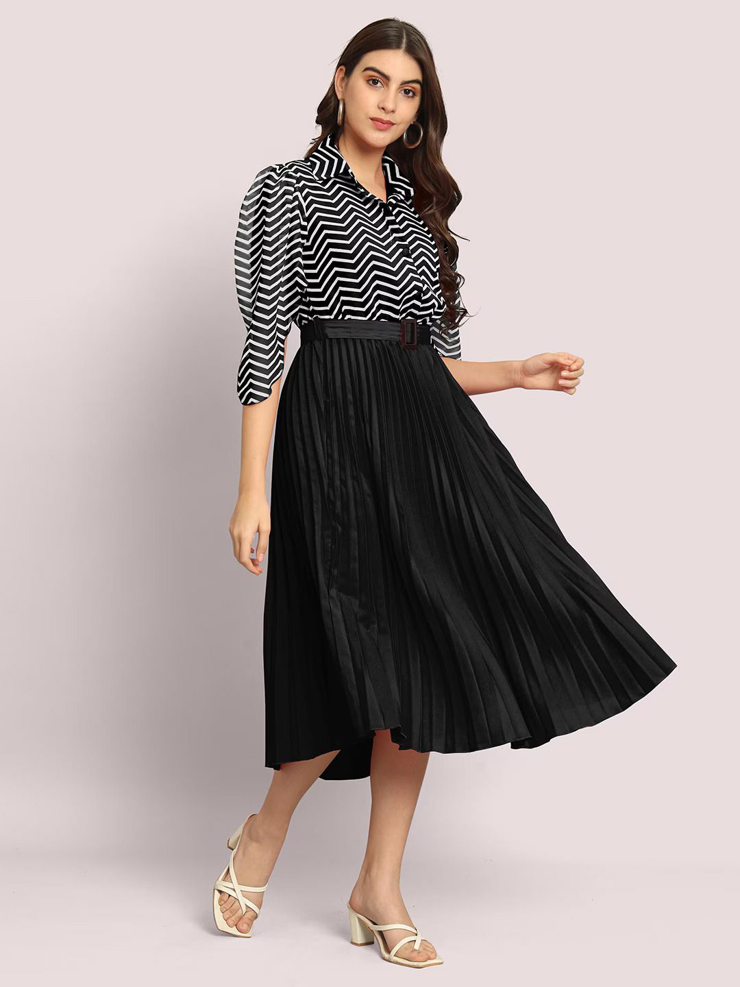 

Krunal Raiyani Women Chevron Printed Georgette Fit & Flare Maxi Dress, Black