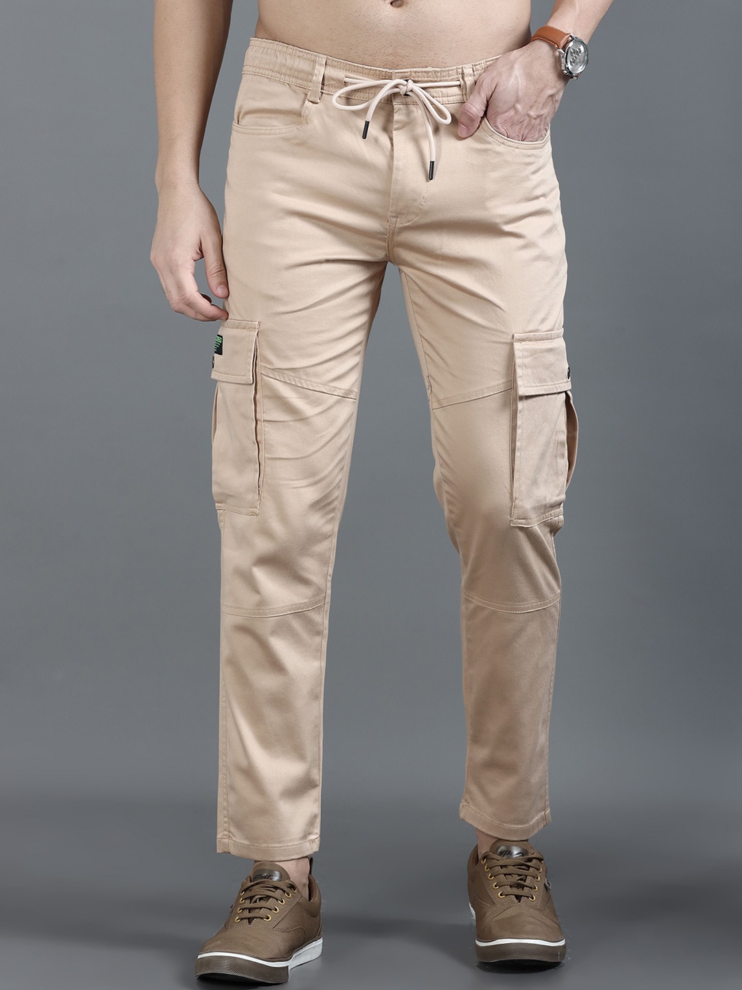 

CARBONN CLOTH Men Mid Rise Cargos Trousers, Beige