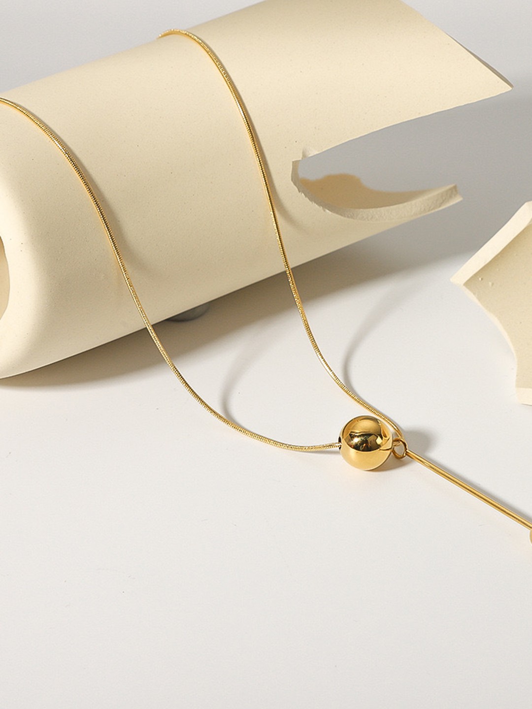 

MYKI Gold-Plated Circular-Shaped Necklace