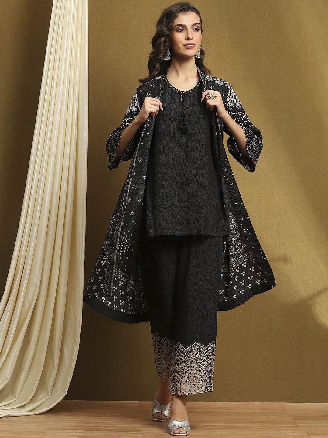 

Biba Women Ethnic Motifs Printed Kurta with Palazzos, Black