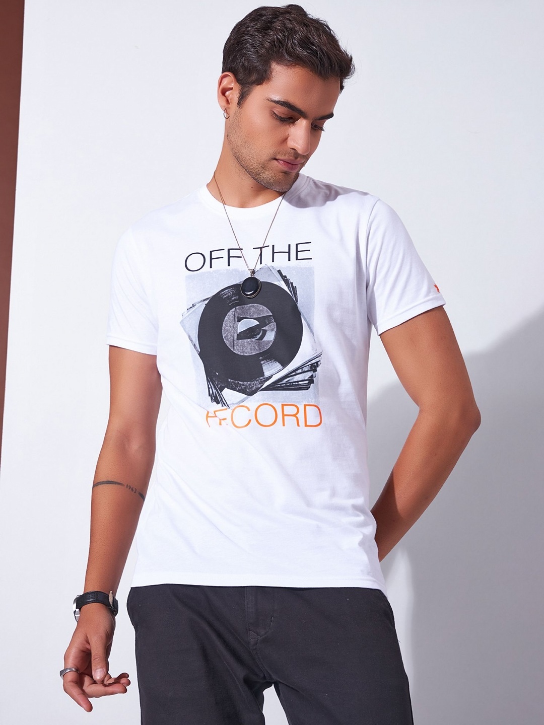 

Markle Moro Men Graphic Printed Round Neck Cotton Slim Fit T-shirt, White