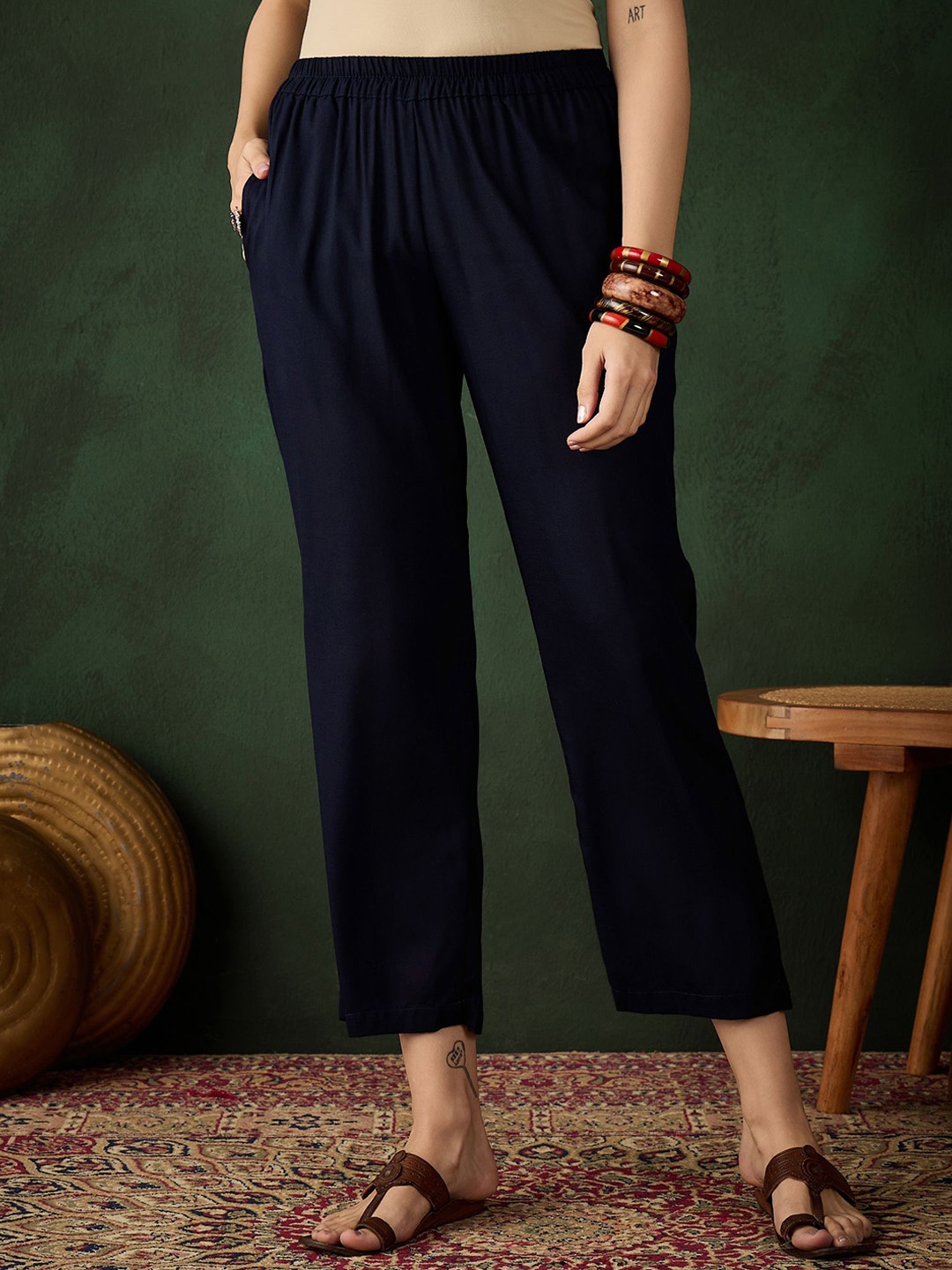 

Sangria Women Mid Rise Ankle Length Trousers, Navy blue