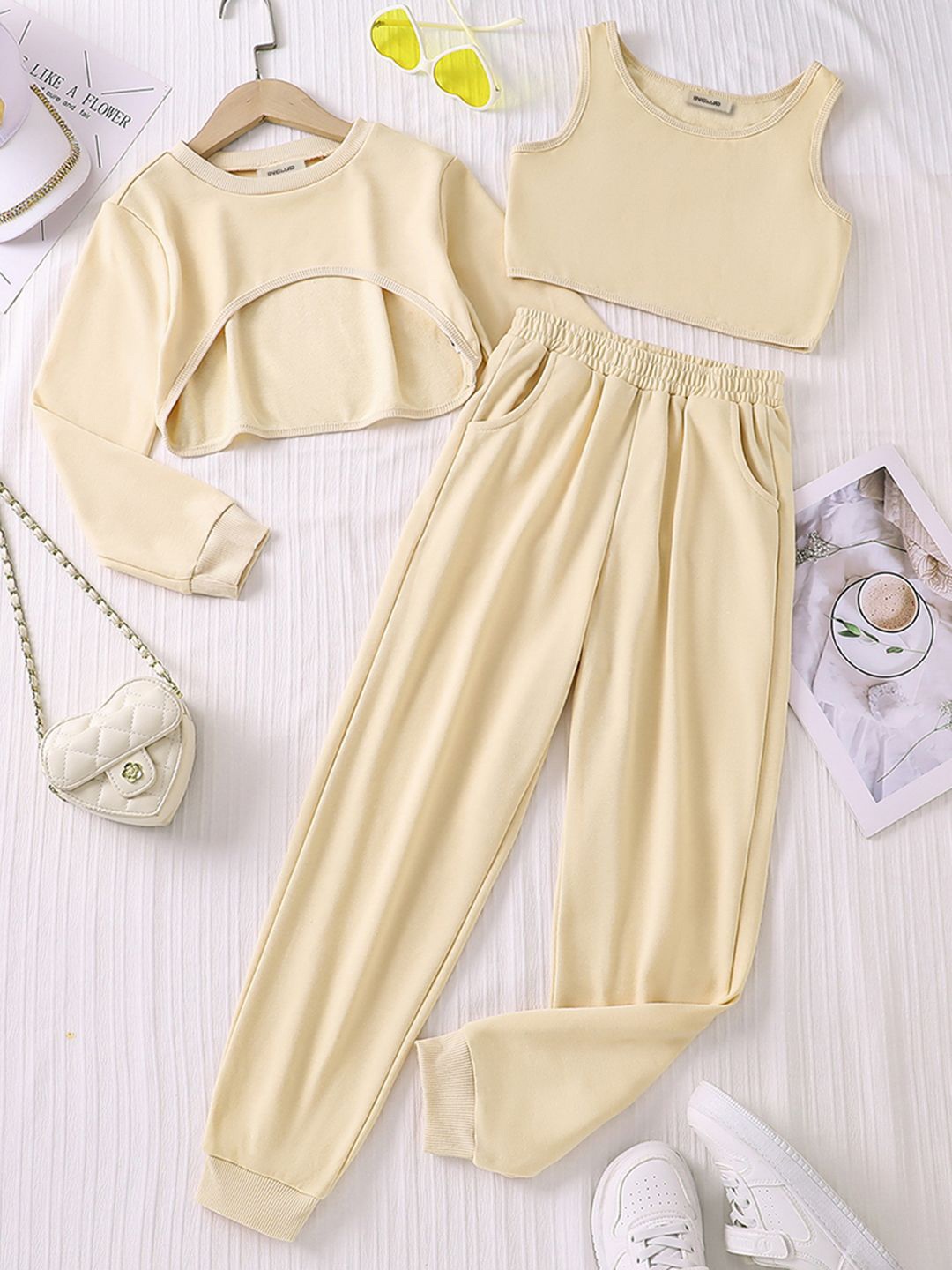 

INCLUD Girls Top with Jacket and Trousers Clothing Set, Beige