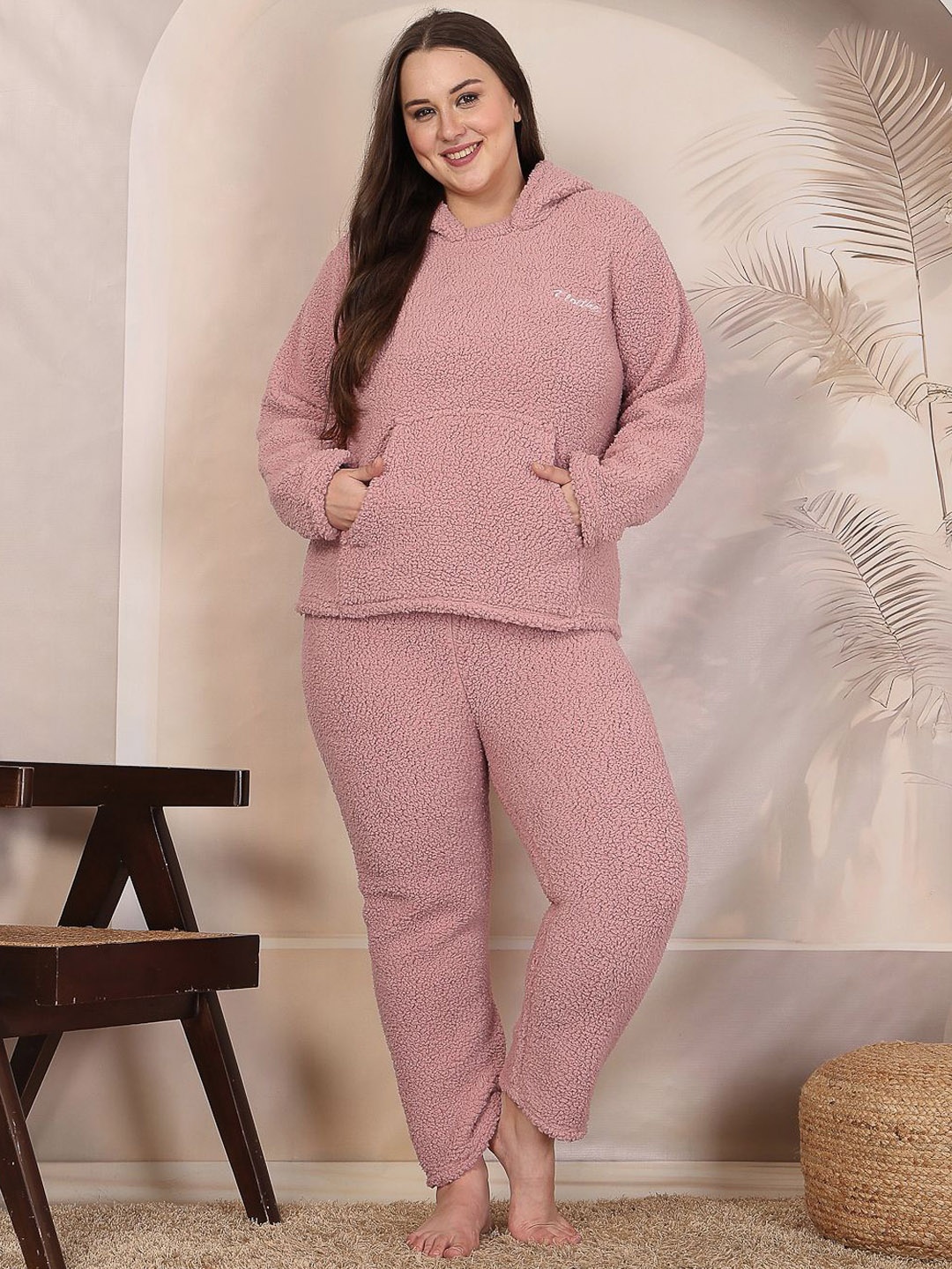 

KLOTTHE Plus Size Women Solid Sherpa Heavy Winter Hooded Woolen Night Suit, Pink