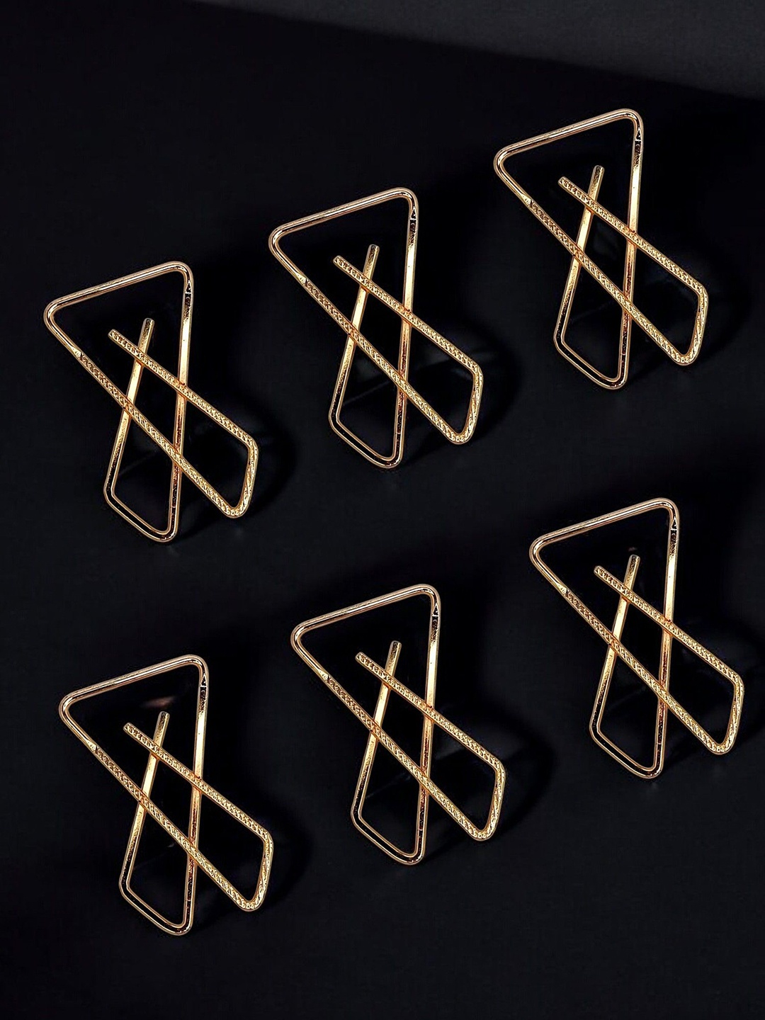 

FEMMIBELLA Set Of 6 Rose Gold Plated Saree Clips