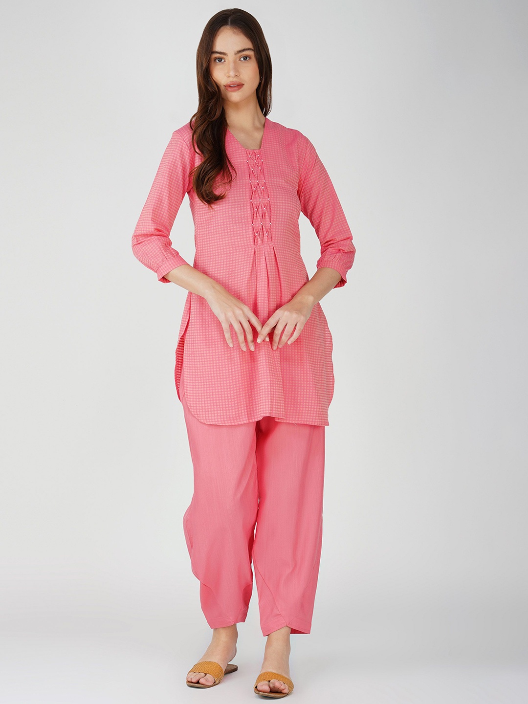 

Bindigasm Checked Kurti With Palazzo, Pink