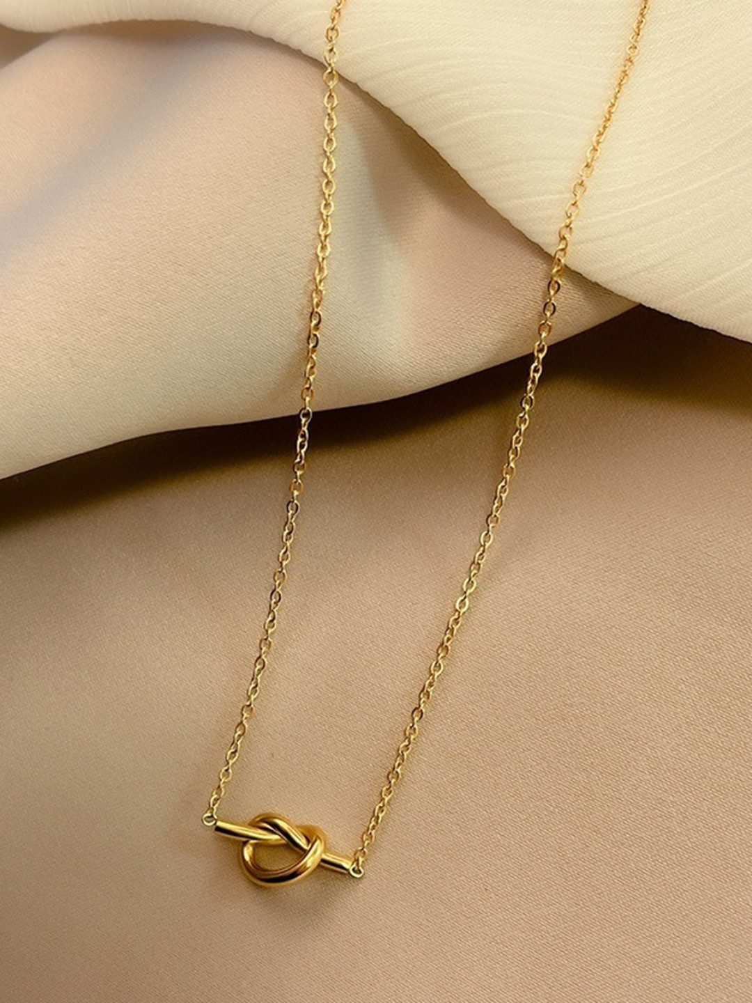 

MYKI Gold-Plated Circular Stainless Steel Cubic Zirconia Pendant with Chains