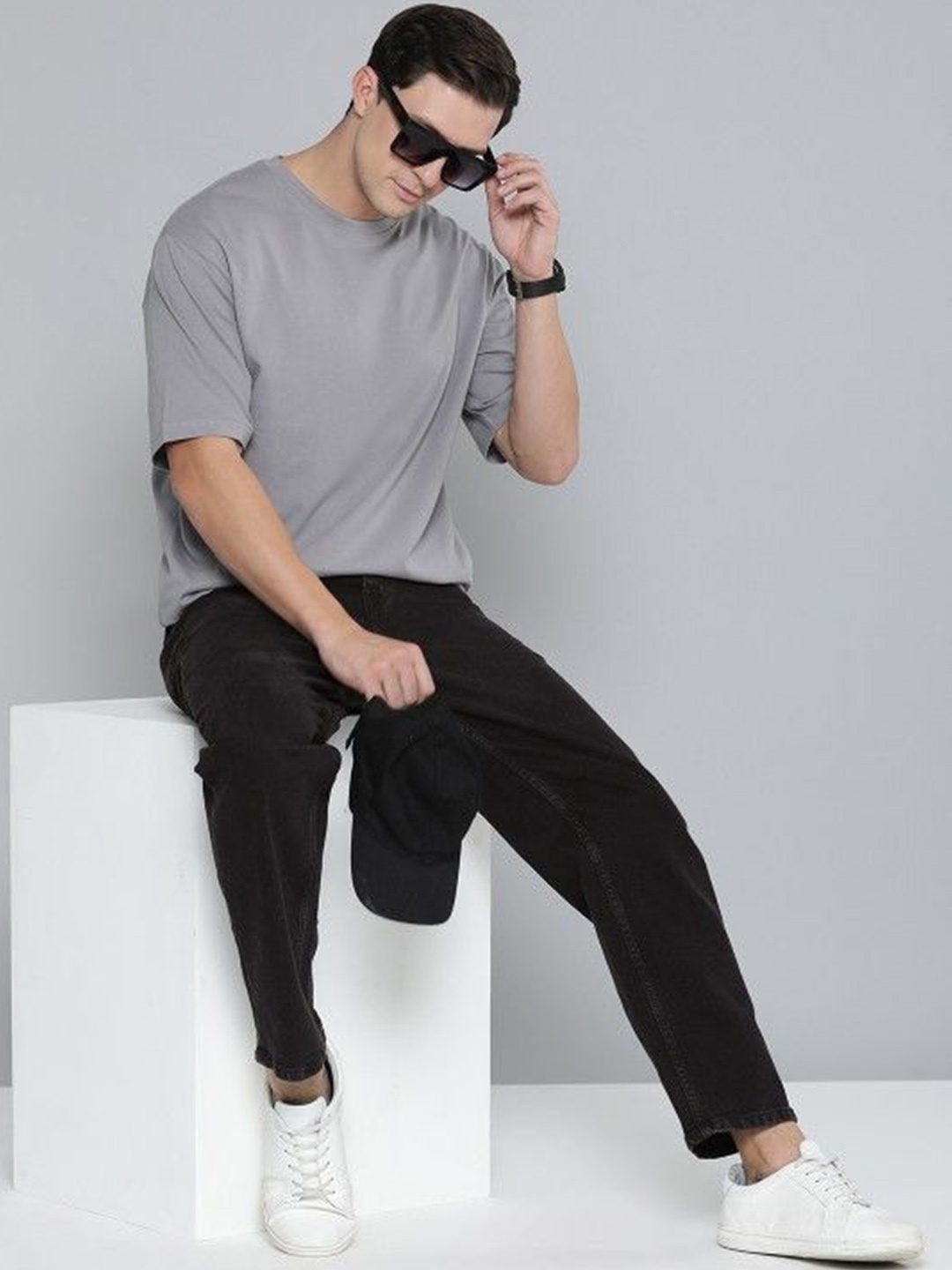 

Mast & Harbour Men Tapered Fit Stretchable Mid Rise Jeans, Black