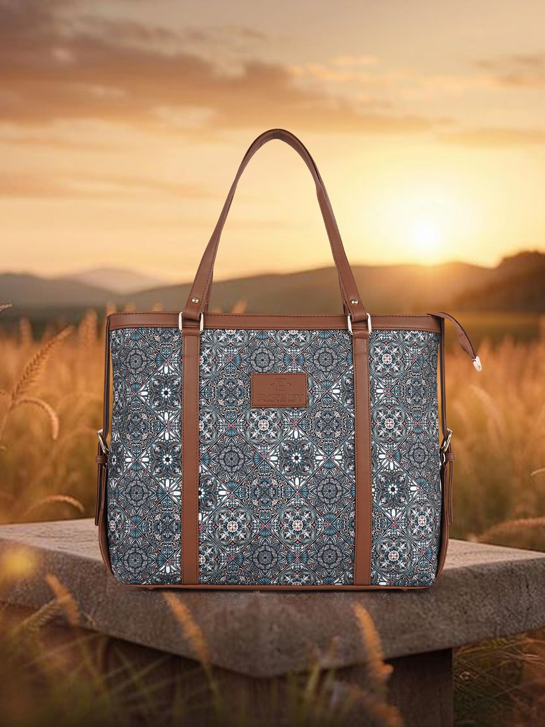 

PARSLEY Women Ethnic Motifs Printed Structured Shoulder Bag, Grey