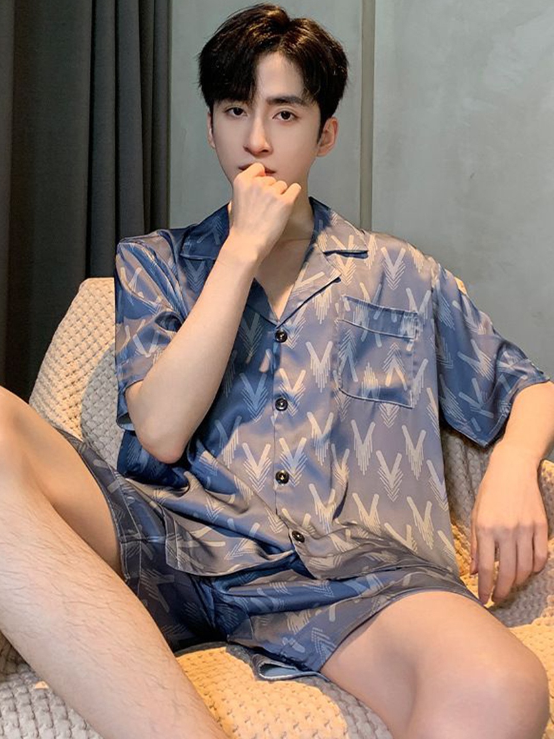 

StyleCast Geometric Printed Lapel Collar Neck Short Sleeves Shirt With Shorts, Grey