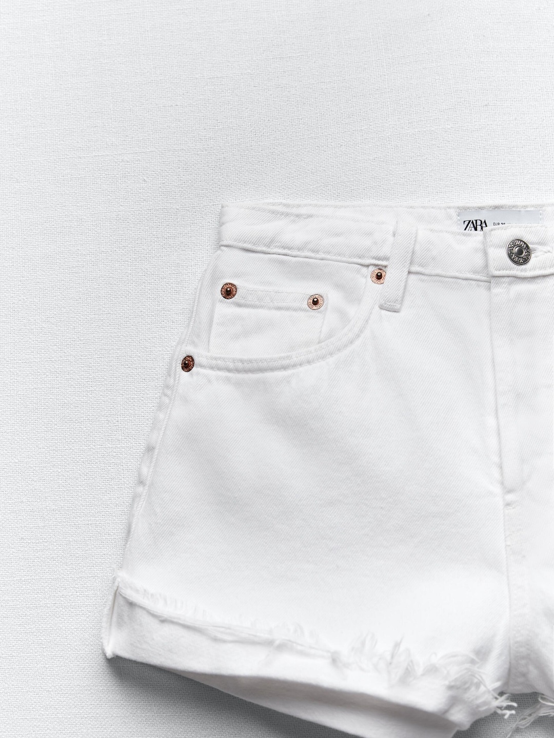 

ZARA Women White Shorts