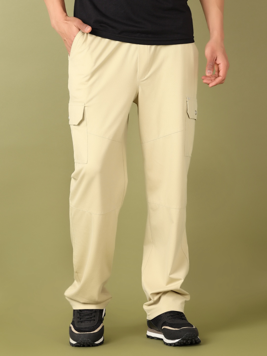 

V-Mart Men Solid Cargos Joggers, Cream