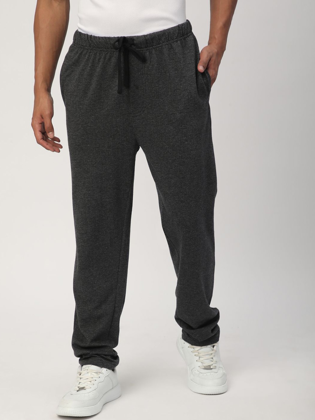 

R&B Men Cotton Mid Rise Track Pants, Black